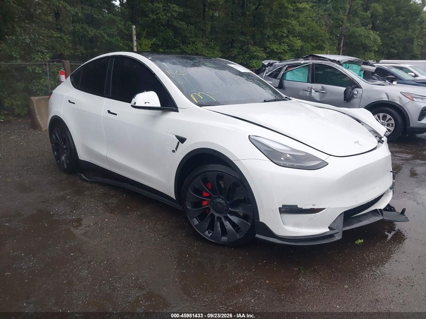 TESLA MODEL Y - zdjęcie 1