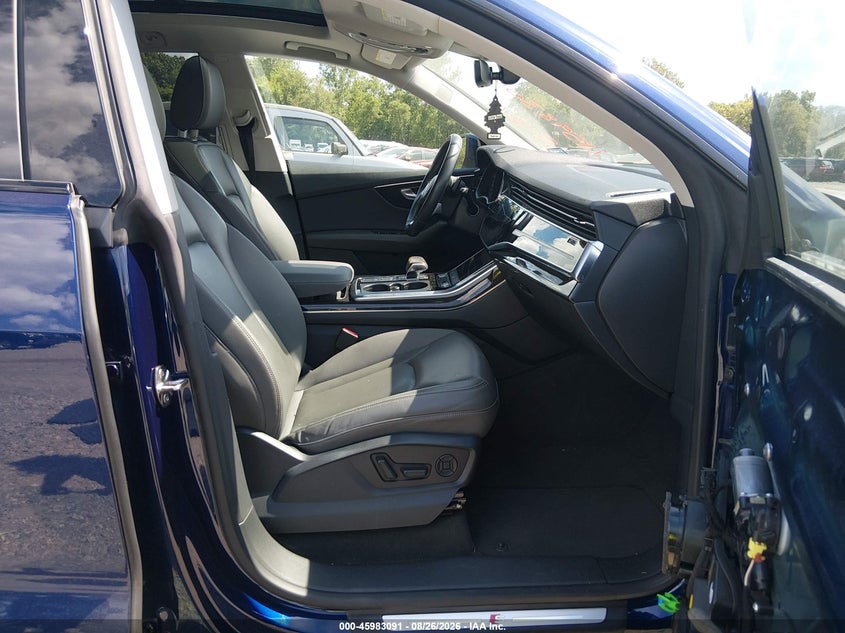 AUDI Q8 - zdjęcie 5