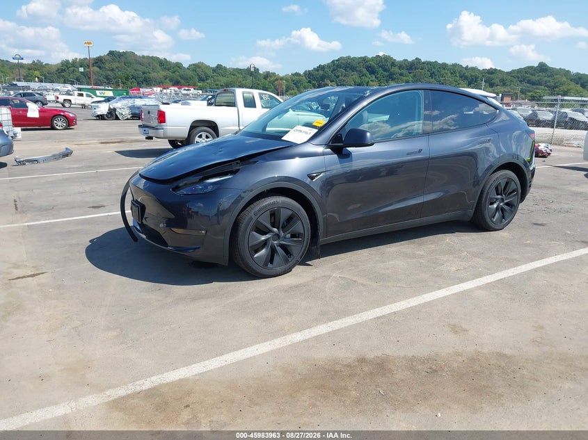 TESLA MODEL Y - zdjęcie 2
