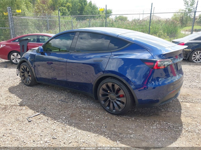 TESLA MODEL Y - zdjęcie 3