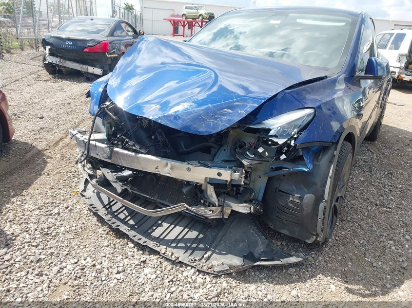 TESLA MODEL Y - zdjęcie 6