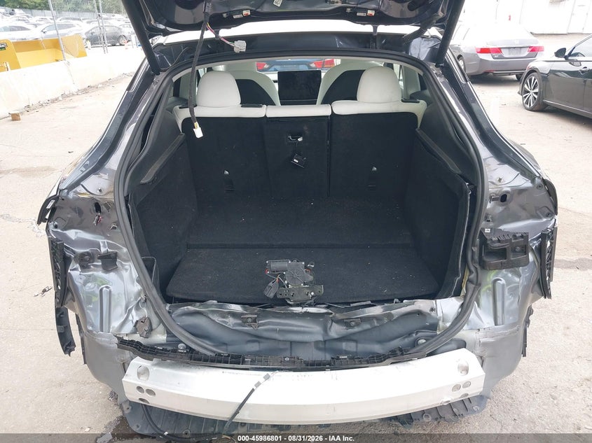 TESLA MODEL Y - zdjęcie 21