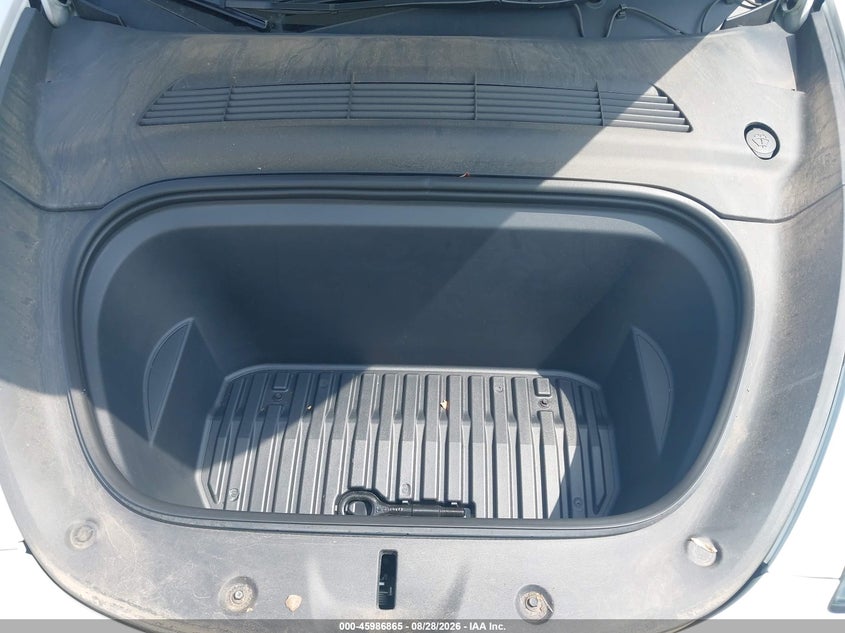 TESLA MODEL Y - zdjęcie 10