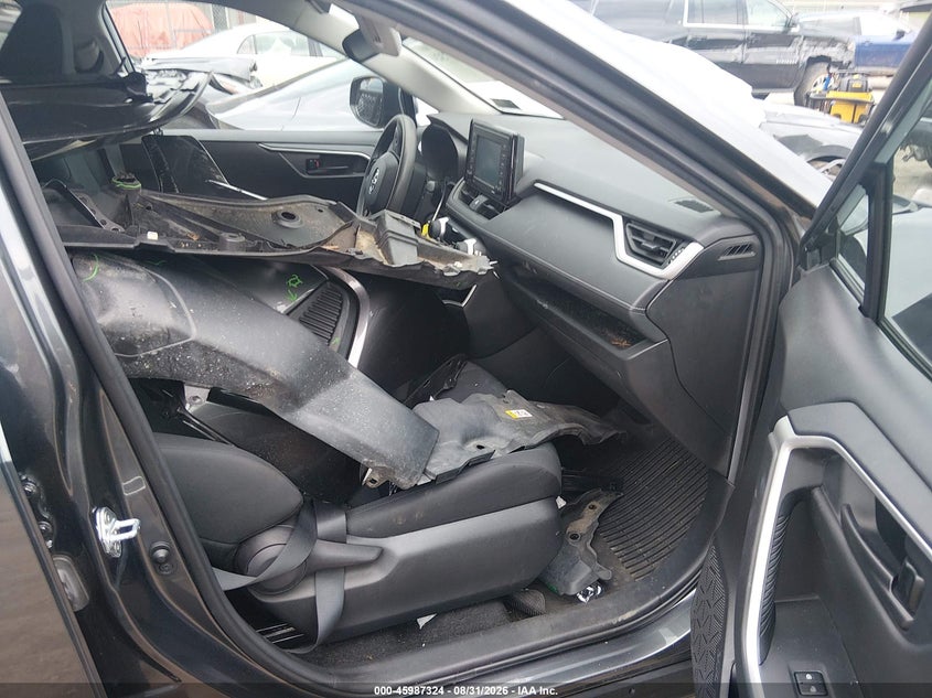 TOYOTA RAV4 - zdjęcie 5