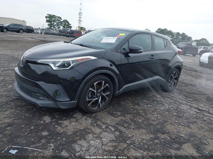 TOYOTA C-HR - zdjęcie 2