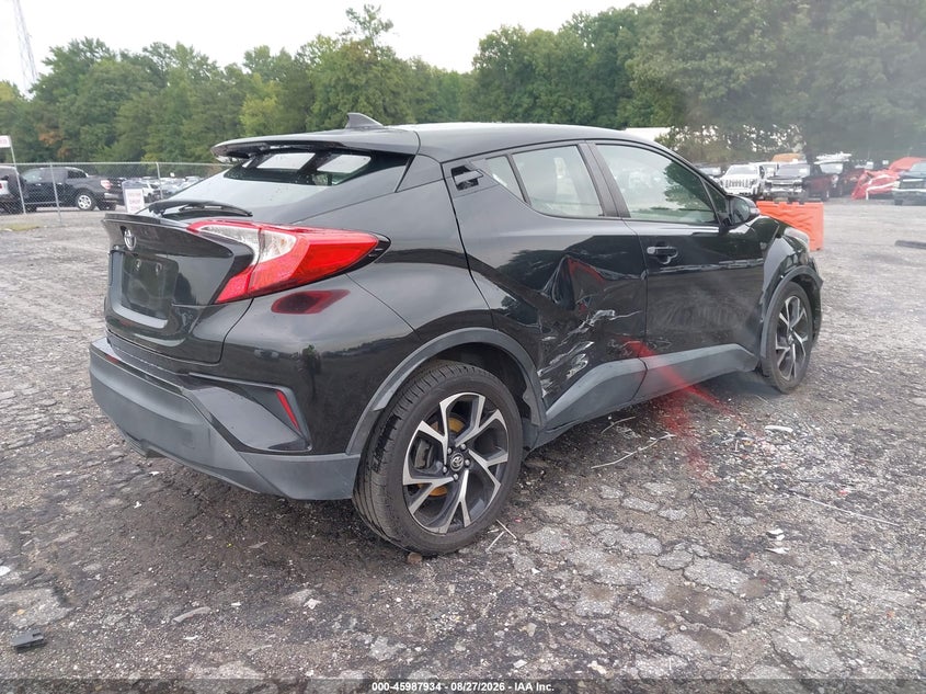 TOYOTA C-HR - zdjęcie 4