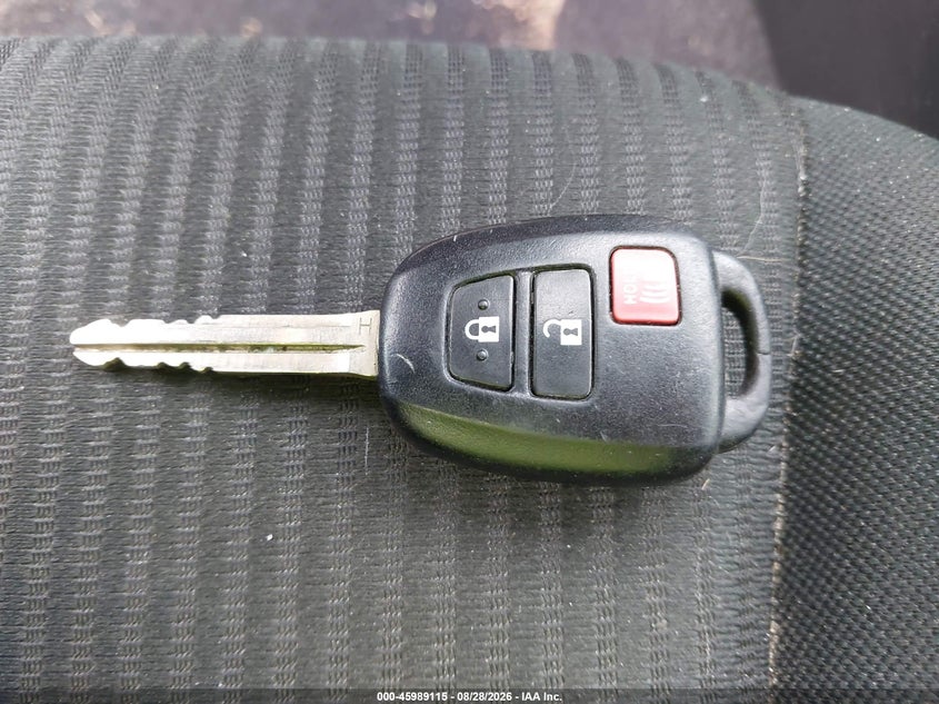 TOYOTA RAV4 - zdjęcie 11