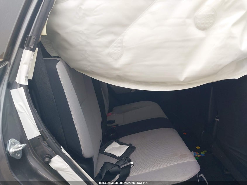 TOYOTA RAV4 HYBRID - zdjęcie 8