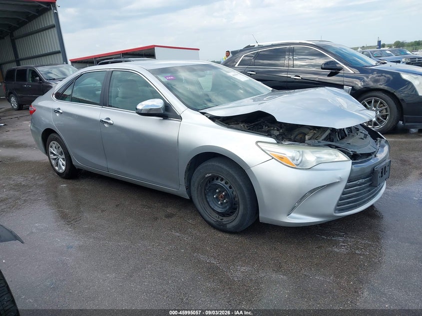TOYOTA CAMRY - zdjęcie 1