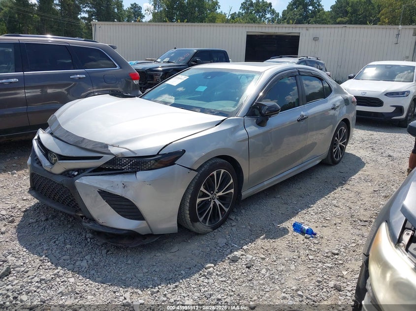 TOYOTA CAMRY - zdjęcie 2