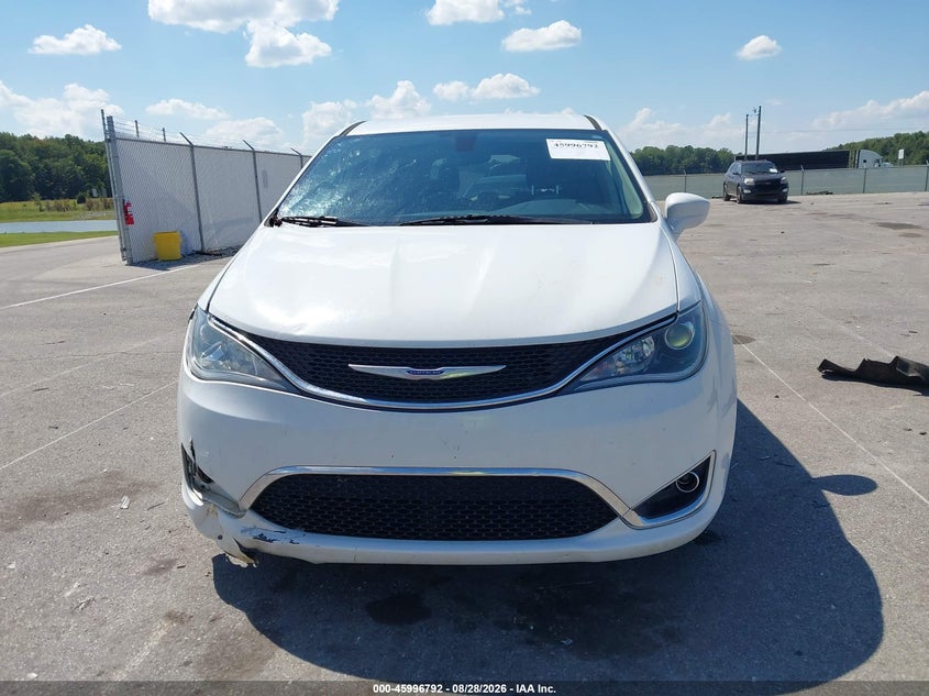 CHRYSLER PACIFICA - zdjęcie 13