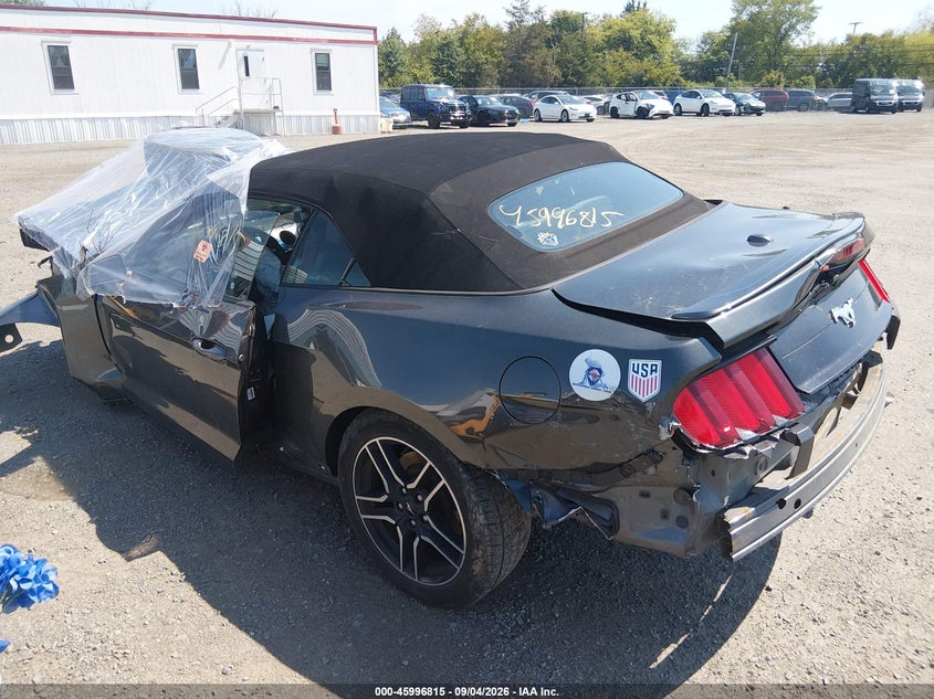 FORD MUSTANG - zdjęcie 3