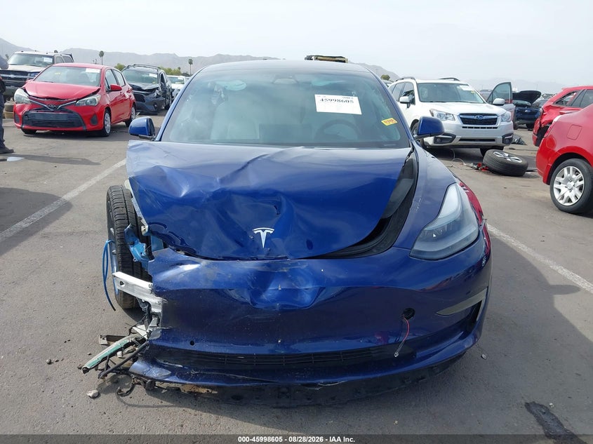TESLA MODEL 3 - zdjęcie 12