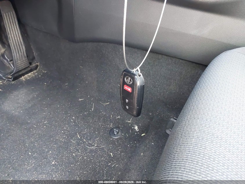 TOYOTA PRIUS - zdjęcie 11