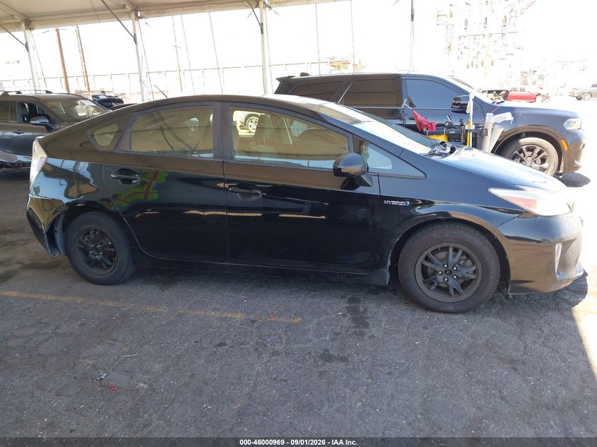 TOYOTA PRIUS - zdjęcie 13