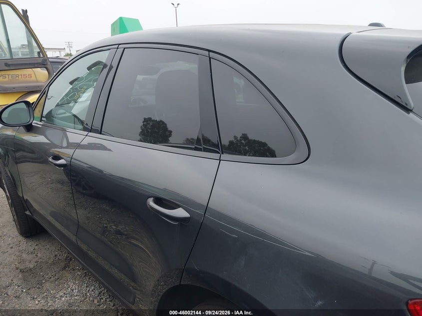 PORSCHE MACAN - zdjęcie 15