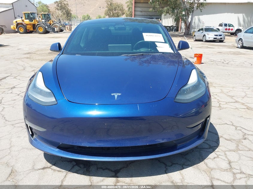 TESLA MODEL 3 - zdjęcie 12