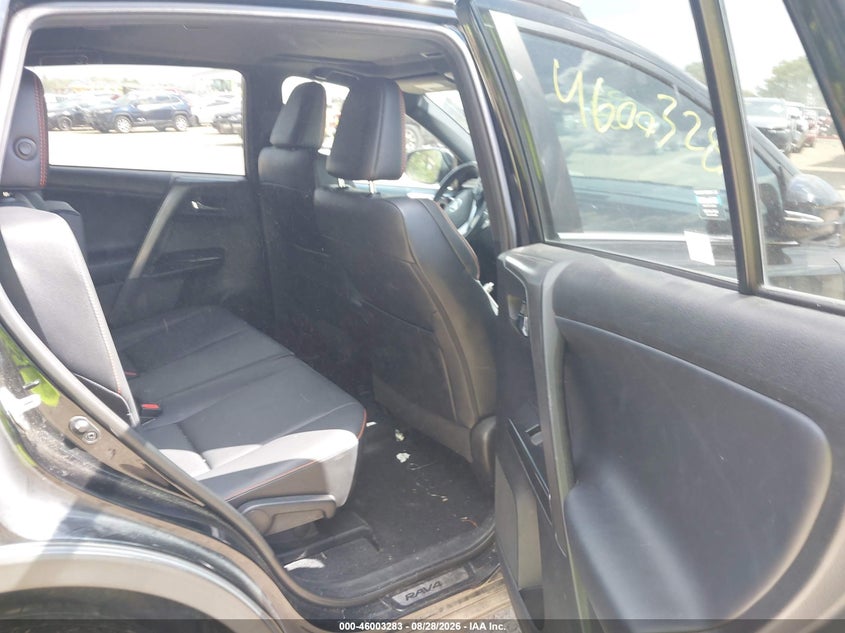 TOYOTA RAV4 - zdjęcie 8