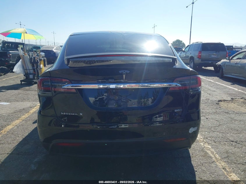 TESLA MODEL X - zdjęcie 16