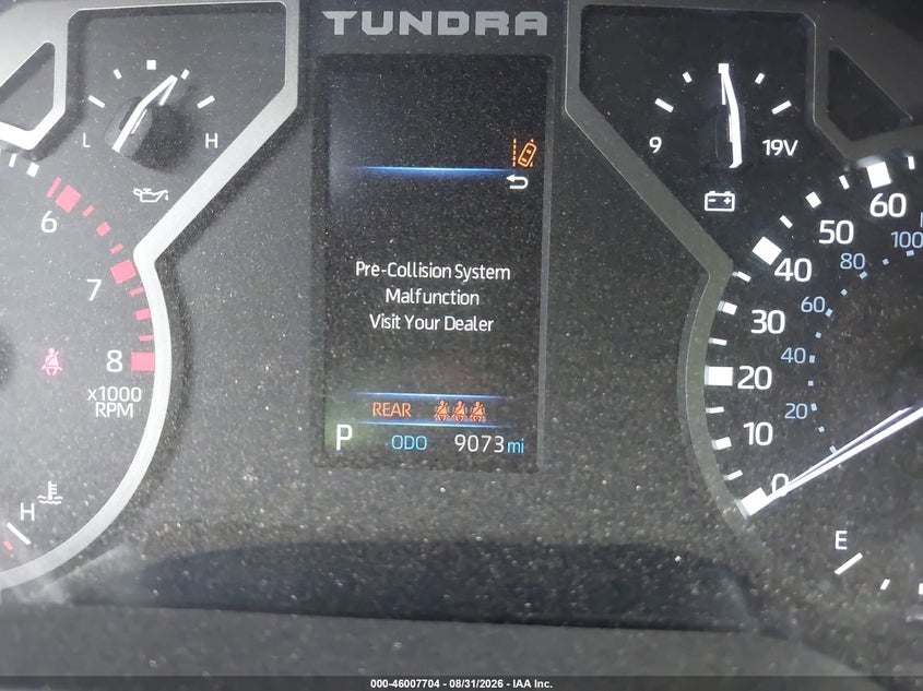 TOYOTA TUNDRA - zdjęcie 15