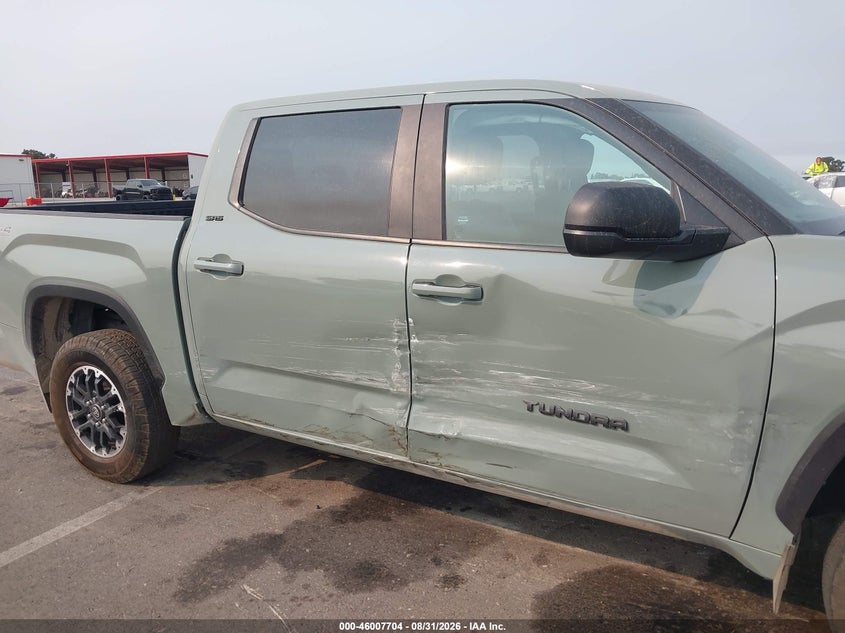 TOYOTA TUNDRA - zdjęcie 6