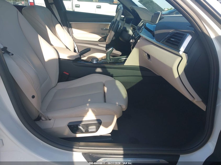 BMW 330I - zdjęcie 5