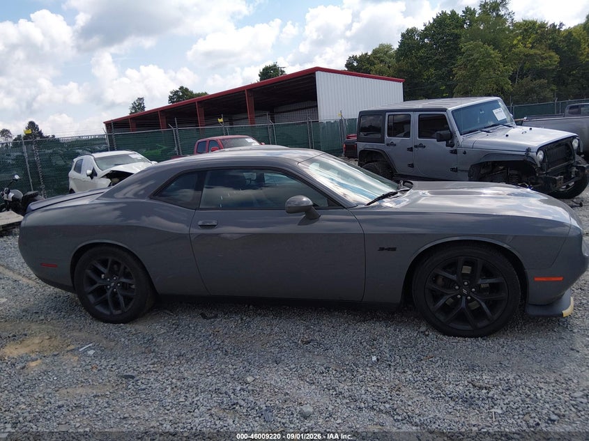 DODGE CHALLENGER - zdjęcie 13