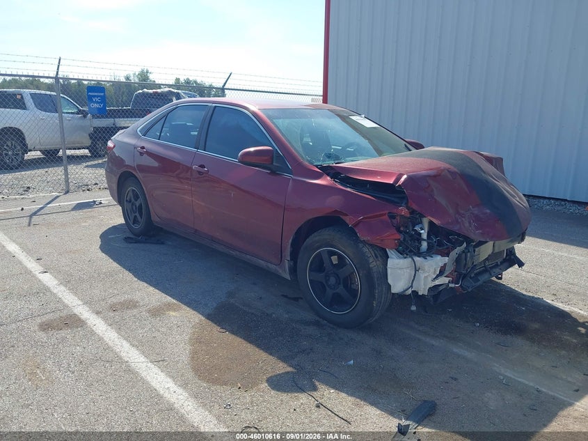 TOYOTA CAMRY - zdjęcie 1