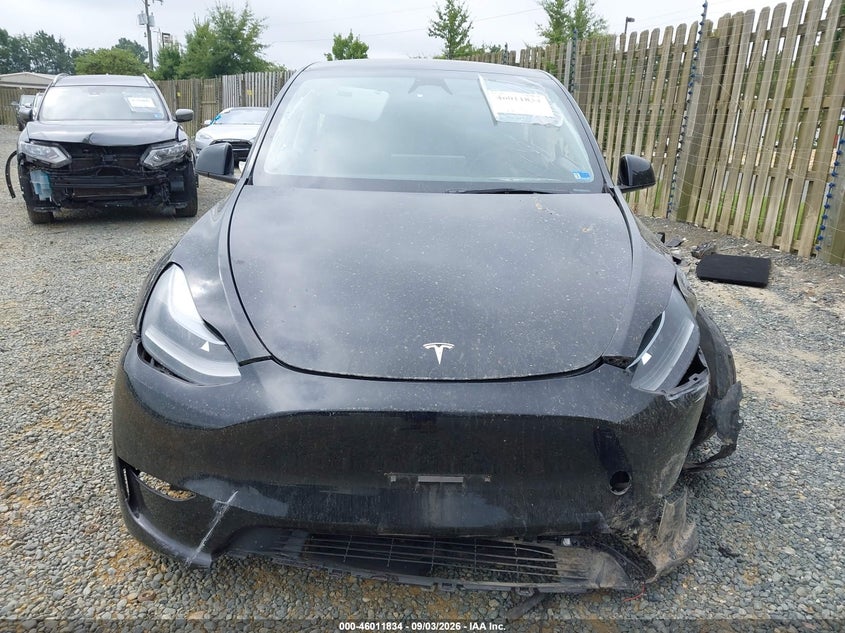 TESLA MODEL Y - zdjęcie 12