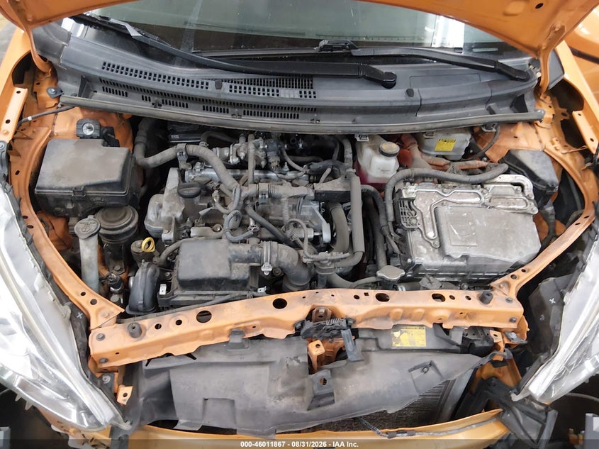 TOYOTA PRIUS C - zdjęcie 10