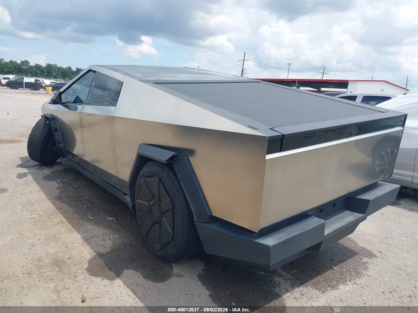 TESLA CYBERTRUCK - zdjęcie 3