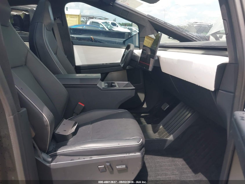 TESLA CYBERTRUCK - zdjęcie 5