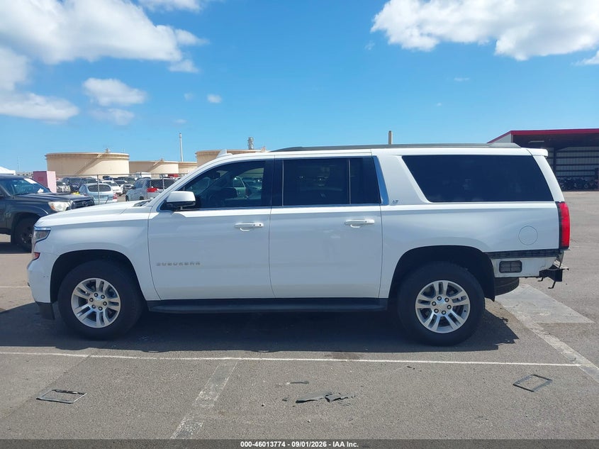 CHEVROLET SUBURBAN - zdjęcie 15
