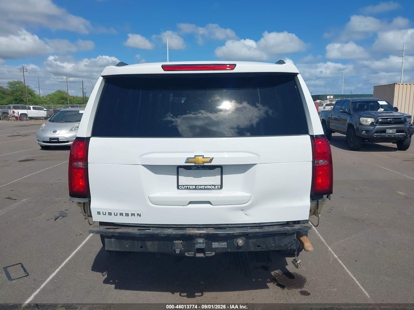 CHEVROLET SUBURBAN - zdjęcie 17