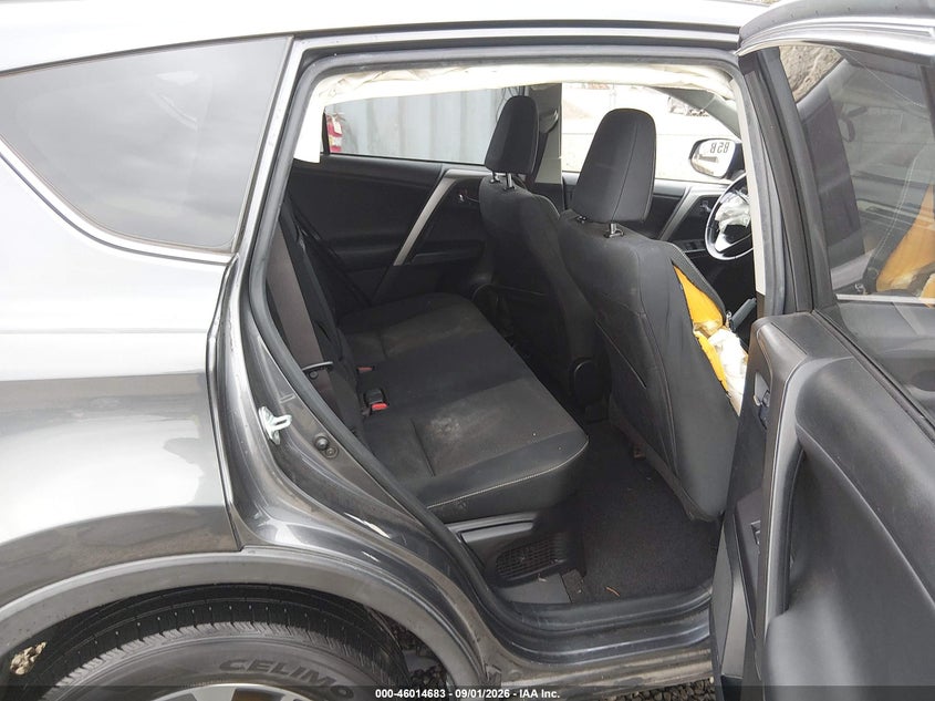 TOYOTA RAV4 HYBRID - zdjęcie 8