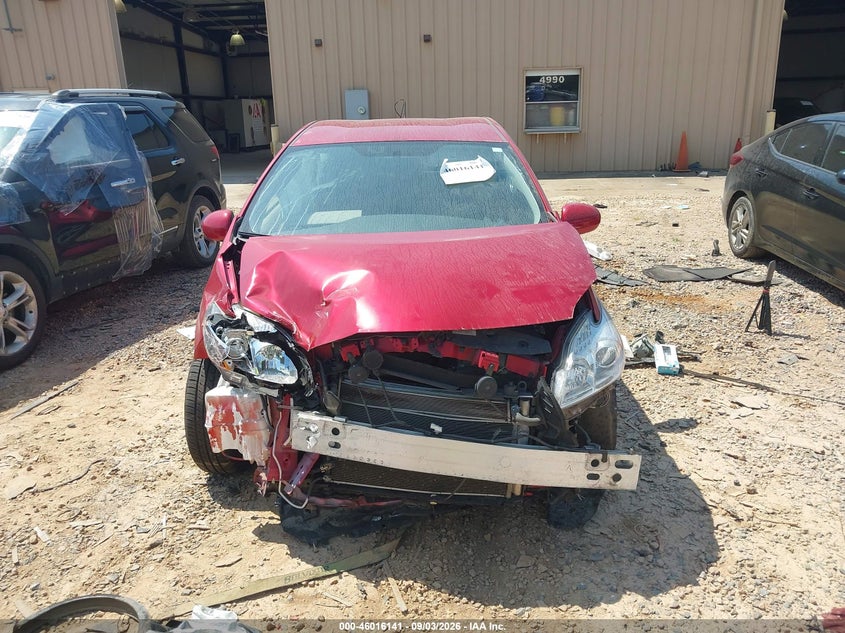 TOYOTA PRIUS - zdjęcie 13