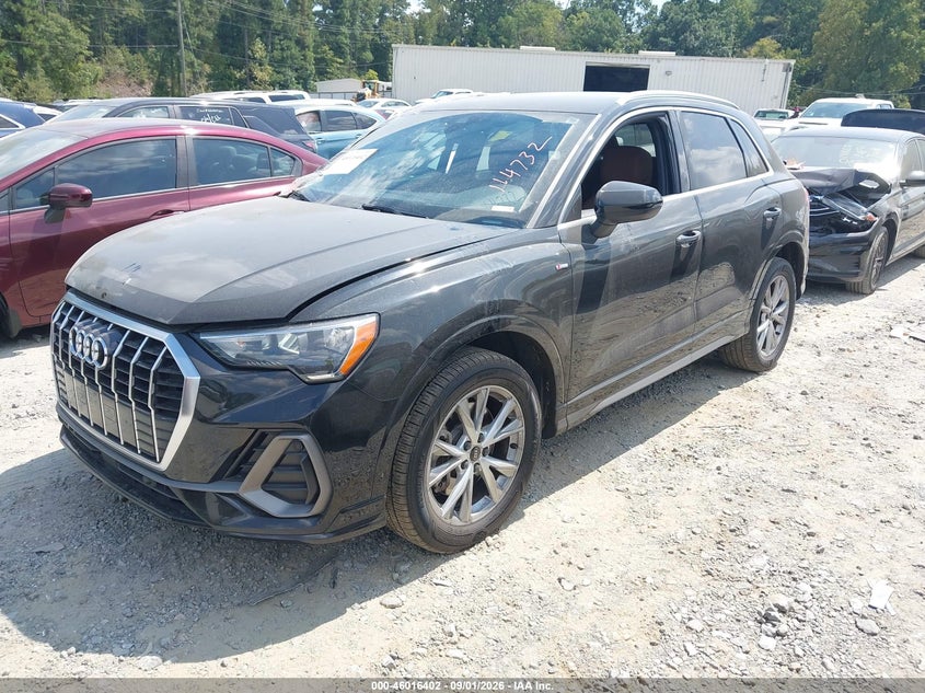AUDI Q3 - zdjęcie 2