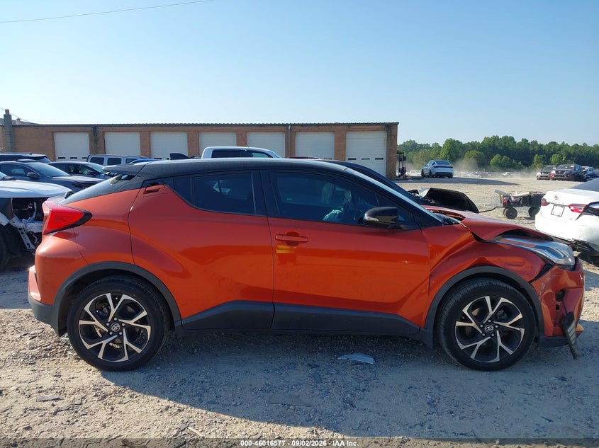 TOYOTA C-HR - zdjęcie 13