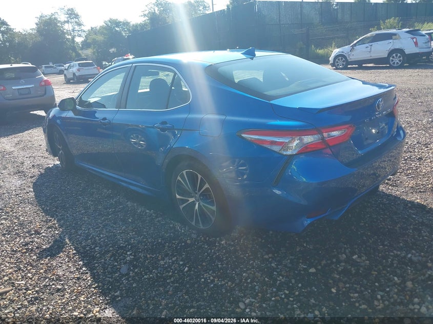 TOYOTA CAMRY - zdjęcie 3