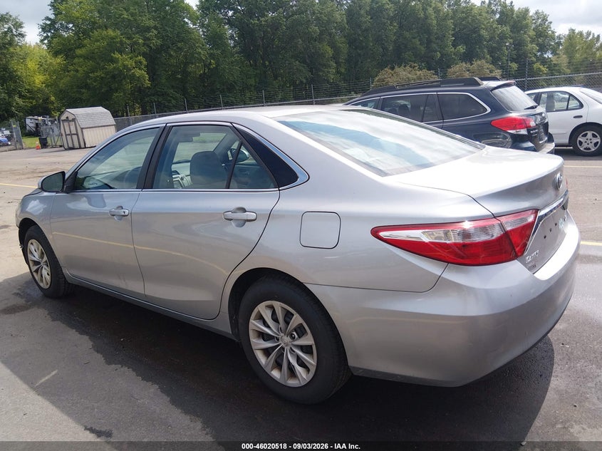 TOYOTA CAMRY - zdjęcie 3
