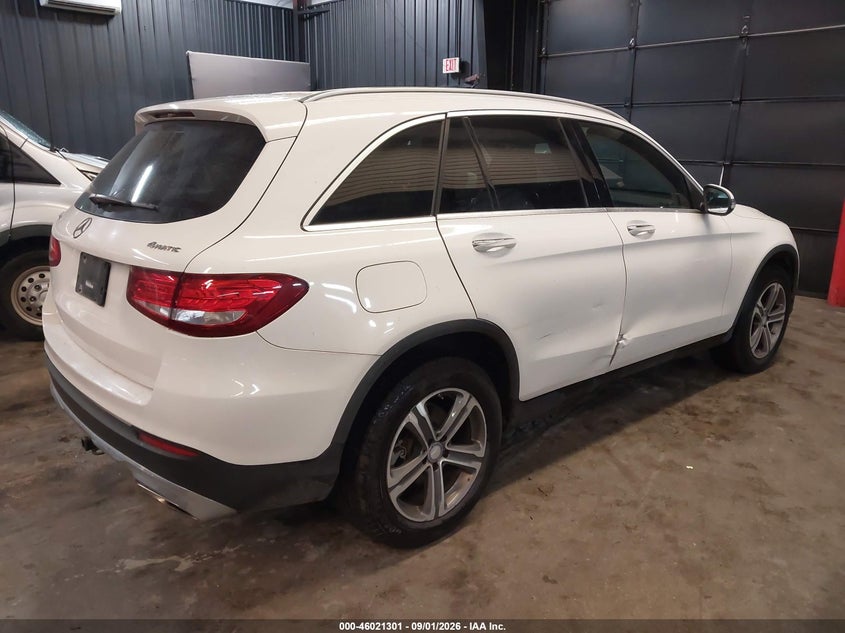 MERCEDES-BENZ GLC 300 - zdjęcie 4