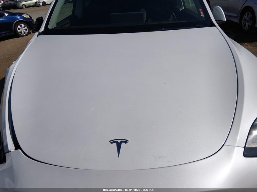 TESLA MODEL Y - zdjęcie 10