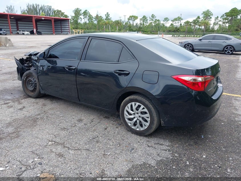 TOYOTA COROLLA - zdjęcie 3