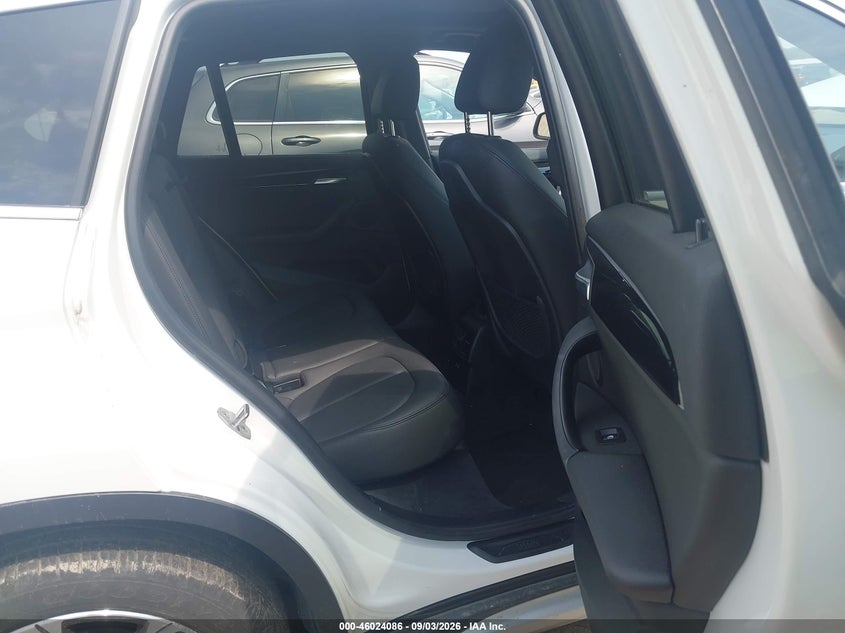 BMW X1 - zdjęcie 8