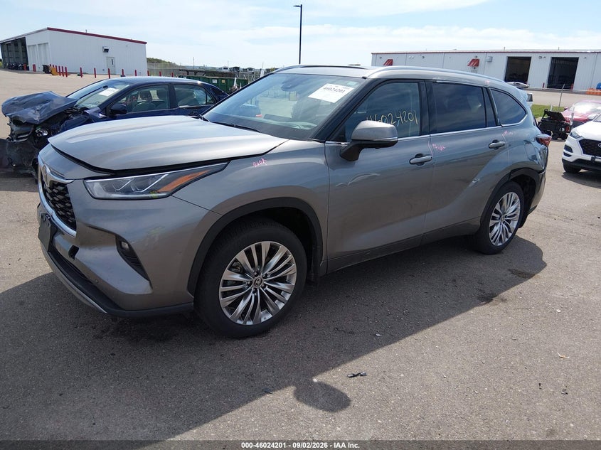 TOYOTA HIGHLANDER - zdjęcie 2