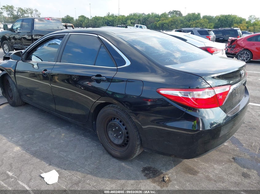 TOYOTA CAMRY - zdjęcie 3