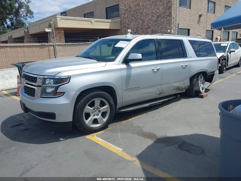 CHEVROLET SUBURBAN - zdjęcie 2