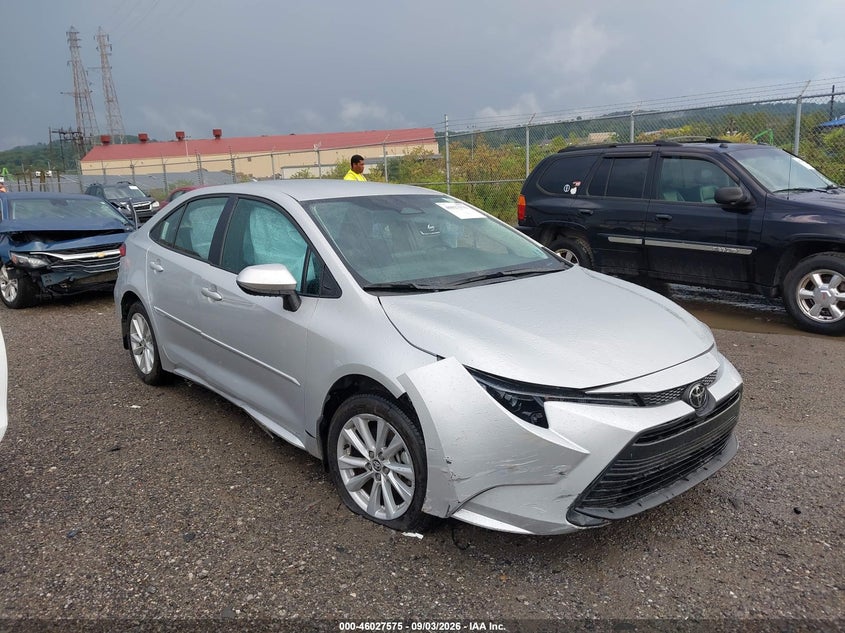 TOYOTA COROLLA - zdjęcie 1