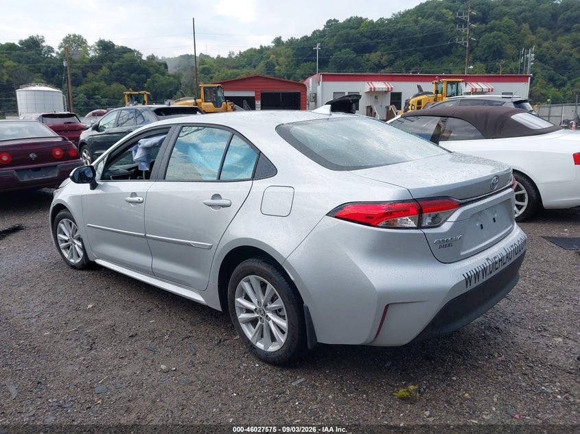 TOYOTA COROLLA - zdjęcie 3
