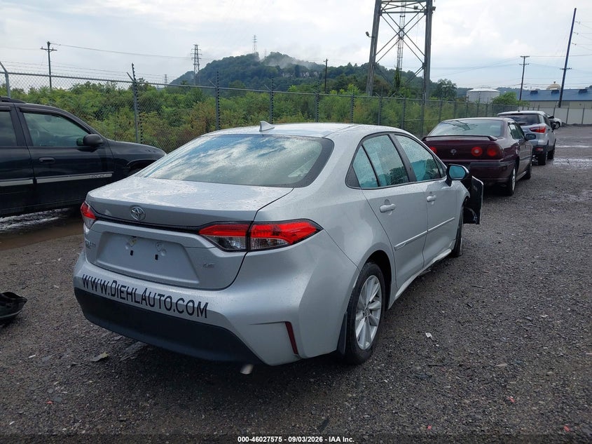 TOYOTA COROLLA - zdjęcie 4